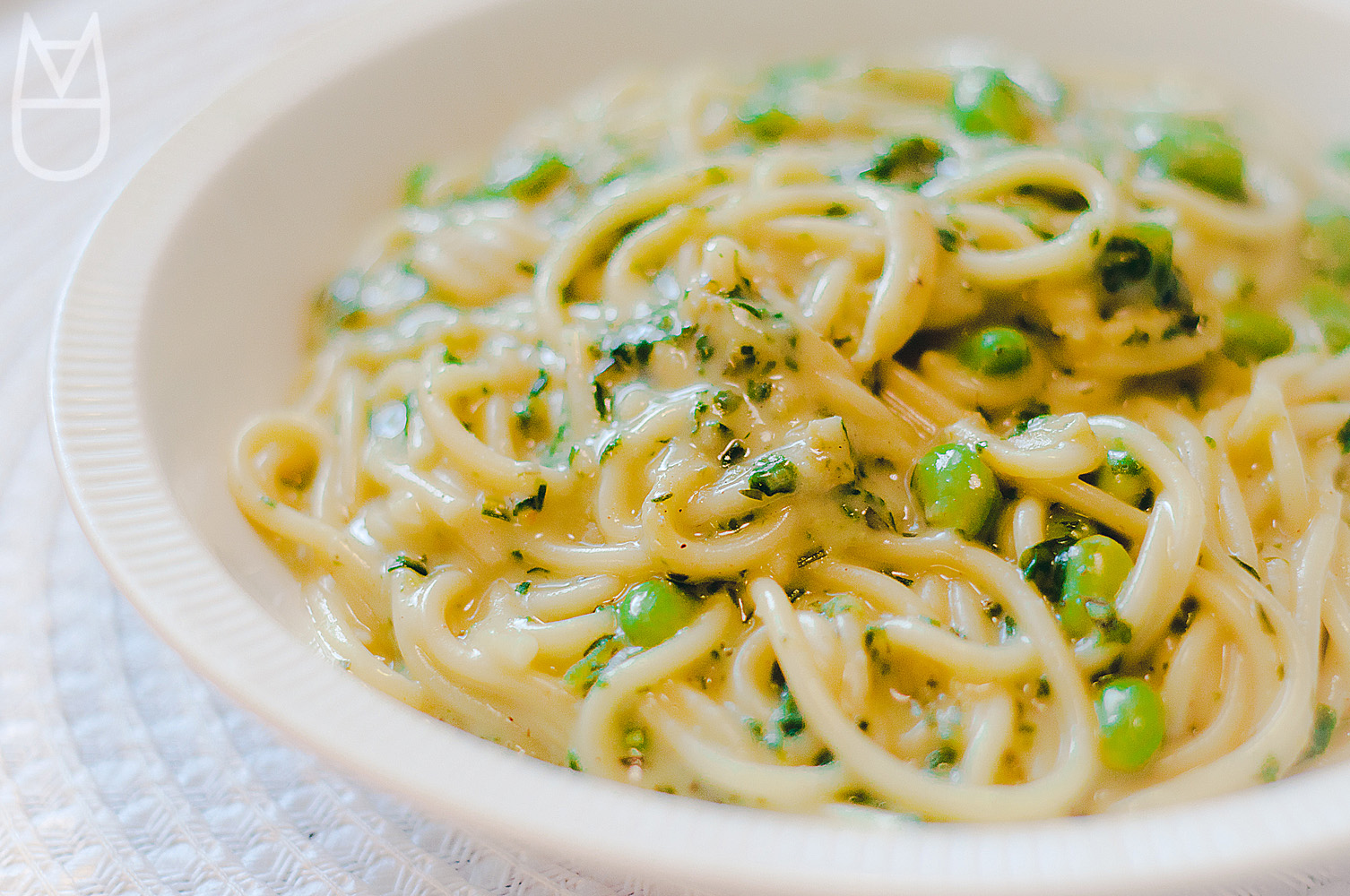 One-pot pasta med krämig vitlökssås – Moumita Griffith